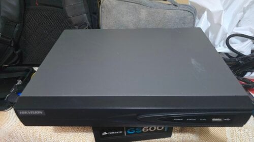 Περισσότερες πληροφορίες για "Hikvision DS-7608NI-E1 NVR καταγραφικό 8 IP καμερών με δίσκο 1ΤΒ WD Purple σε άριστη κατάσταση"