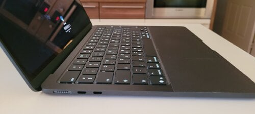Περισσότερες πληροφορίες για "Macbook Air M4/16GB/256"