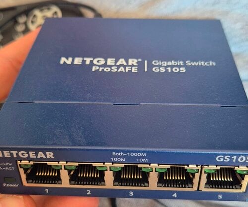 Περισσότερες πληροφορίες για "Netgear GS105v5 Switch"