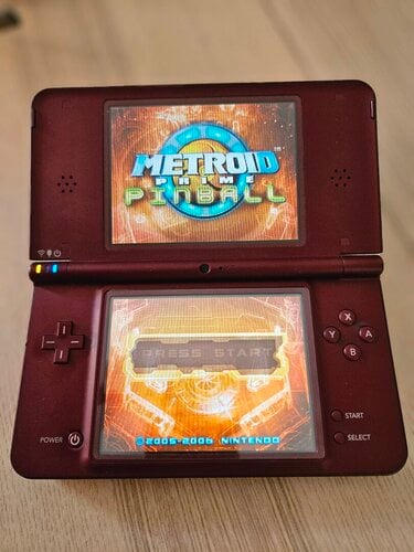 Περισσότερες πληροφορίες για "Nintendo Dsi xl + φορτιστη + πενακι"