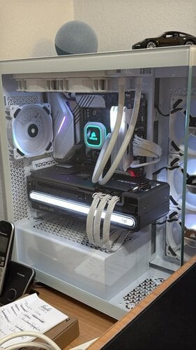 Περισσότερες πληροφορίες για "Sapphire NITRO+ Radeon RX 7900 XT Vapor-X  20GB GDDR6"