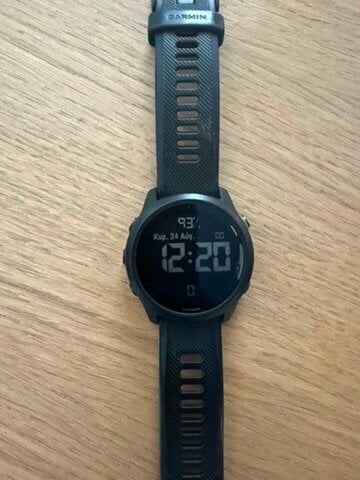 Περισσότερες πληροφορίες για "Garmin Forerunner 745"
