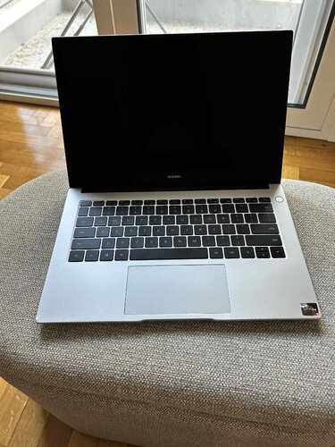 Περισσότερες πληροφορίες για "Huawei Matebook D14 - Ryzen 5-3500U - 8GB - 512GB SSD - Radeon Vega 8 - Win 10 Home - Mystic Silver"