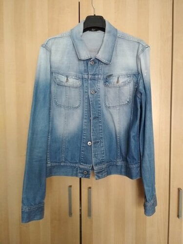 Περισσότερες πληροφορίες για "Diesel jacket"