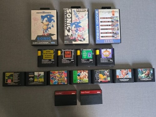 Περισσότερες πληροφορίες για "Sega mega drive + master system games"