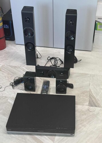 Περισσότερες πληροφορίες για "Panasonic Blu-ray Disc™ Home Theatre System with 3D : SΑ-BTT465"