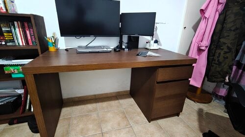Περισσότερες πληροφορίες για "Γραφείο ikea MALM 140x65 cm"