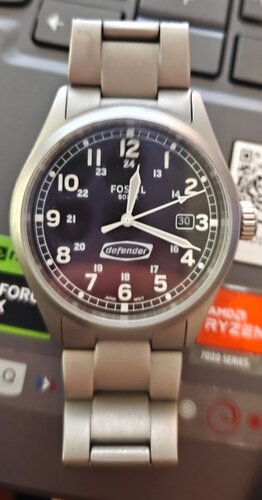 Περισσότερες πληροφορίες για "Fossil Defender Solar  40mm"