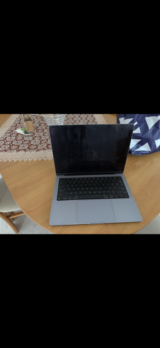 Περισσότερες πληροφορίες για "MacBook Pro M1 Pro"