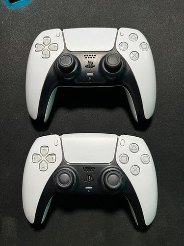 Περισσότερες πληροφορίες για "Sony PS5 DualSense Wireless Controllers Ασπρα"