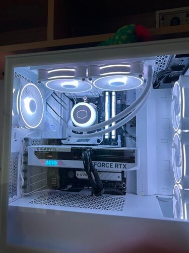 Περισσότερες πληροφορίες για "Cooler Master Masterliquid ML240 lllusion"