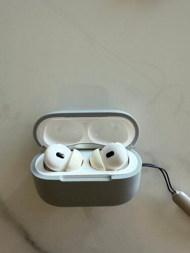 Περισσότερες πληροφορίες για "Πωλούνται Apple AirPods Pro (2nd generation) lightning magsafe"