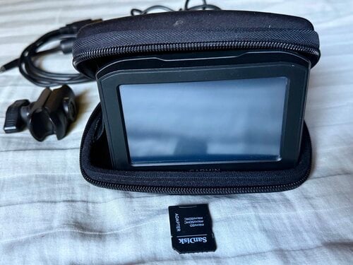 Περισσότερες πληροφορίες για "GPS Garmin Zumo 396"