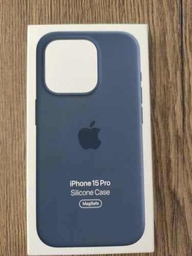 Περισσότερες πληροφορίες για "Apple Silicone Case with MagSafe - iphone 15 pro"