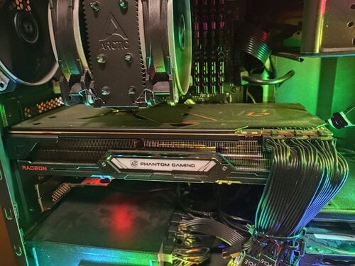 Περισσότερες πληροφορίες για "ΠΩΛΕΙΤΑΙ Η AMD Radeon™ RX 6950 XT Phantom Gaming 16GB OC"