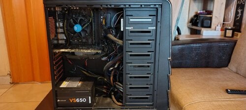 Περισσότερες πληροφορίες για "GAMING DESKTOP SETUP"