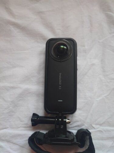 Περισσότερες πληροφορίες για "Insta 360 x3"