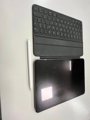 Περισσότερες πληροφορίες για "Apple iPad Pro 2021 11" (256 GB/M1/iPadOS)"