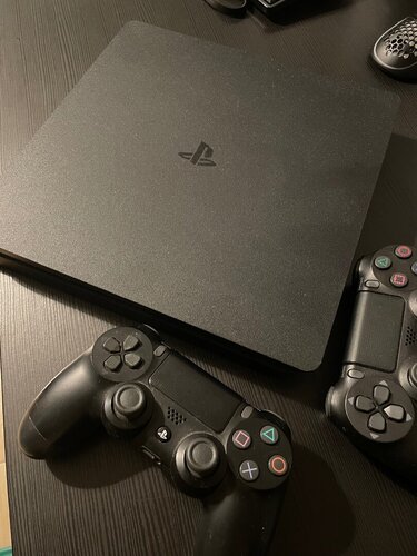 Περισσότερες πληροφορίες για "Sony PlayStation 4 Slim"