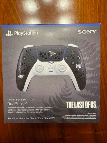 Περισσότερες πληροφορίες για "Limited Edition Dualsenses + Console cover grey camouflage"