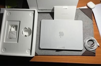 Περισσότερες πληροφορίες για "MacBook m2 8/256"