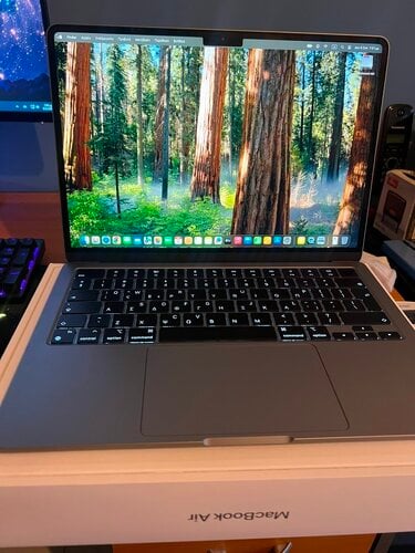 Περισσότερες πληροφορίες για "Apple MacBook Air M3, 13 inch  , 16gb ram , 256 storage"