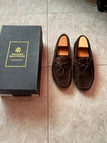 Περισσότερες πληροφορίες για "Brooks Brothers Loafers Καφέ - 42.5"