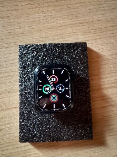 Περισσότερες πληροφορίες για "APPLE Watch Series 9 GPS 45mm Midnight Aluminium Case με Midnight Sport Band"