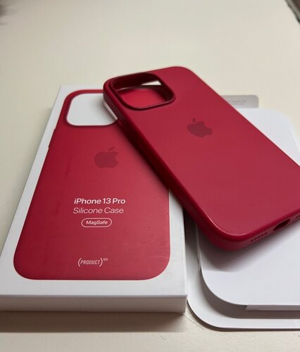 Περισσότερες πληροφορίες για "iPhone 13 Pro silicone case product red"
