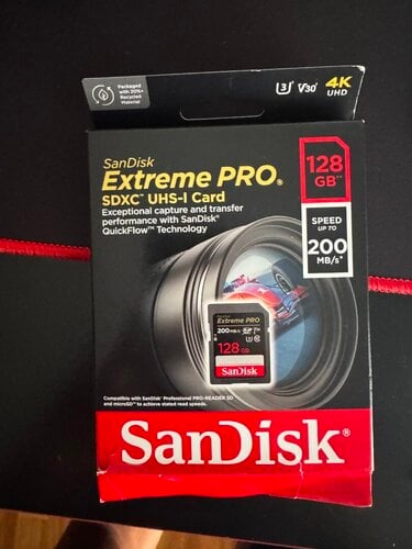 Περισσότερες πληροφορίες για "Sandisk Extreme PRO SDXC 128GB Class 10 U3 V30 UHS-I"