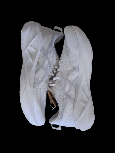 Περισσότερες πληροφορίες για "ASICS NOVABLAST 5 White / Piedmont Grey"