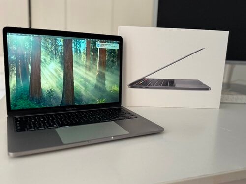Περισσότερες πληροφορίες για "MacBook Pro  13" 2020 , Touch Bar, i5 1,4 GHz Quad-Core Intel Core, 16 GB Memory, 256GB SSD"