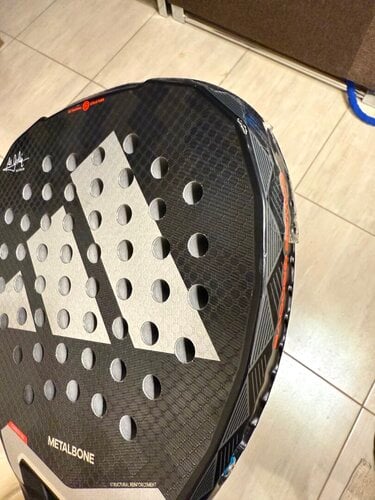 Περισσότερες πληροφορίες για "Adidas metalbone 3.4 ρακετα padel"