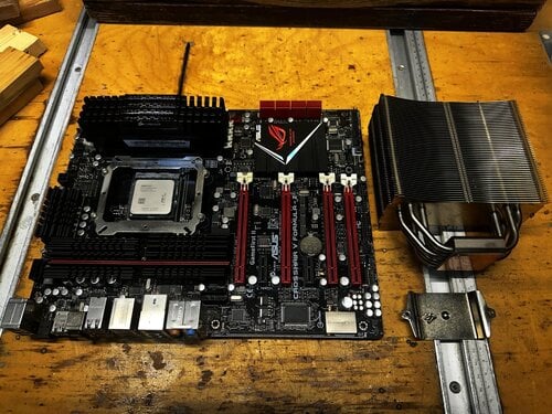 Περισσότερες πληροφορίες για "Set M/B Asus Crosshair V Formula-Z + Ram 4 X 4Gb Corsair DDR3"
