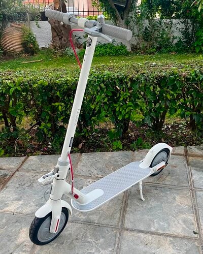Περισσότερες πληροφορίες για "Xiaomi Mi 3 Lite Electric Scooter με 25χμ/ω μέγιστη ταχύτητα και 20χμ αυτονομία  σε λευκό χρώμα"