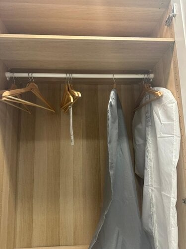 Περισσότερες πληροφορίες για "Μεγάλη Ντουλάπα Κρεβατοκάμαρας"