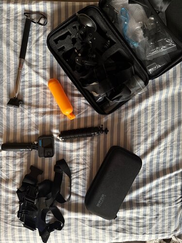 Περισσότερες πληροφορίες για "Go pro10 black"