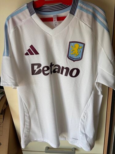 Περισσότερες πληροφορίες για "Aston Villa authentic jersey"
