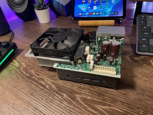 Περισσότερες πληροφορίες για "modded (ultra silent) - BMAX B8 Pro Mini PC - Intel i7-1265U, 24GB DDR5 RAM & 1TB SSD"