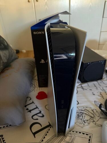 Περισσότερες πληροφορίες για "PS5 Disc Version 825GB"