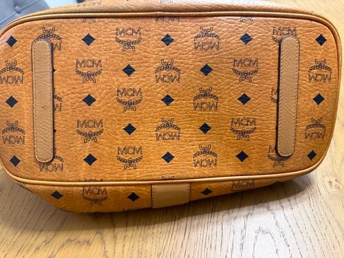 Περισσότερες πληροφορίες για "MCM BAG"