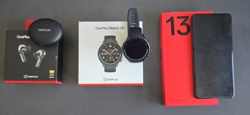 Περισσότερες πληροφορίες για "OnePlus 13 (Μαύρο/512 GB) + OnePlus Earbuds Pro + OnePlus Watch 2R"