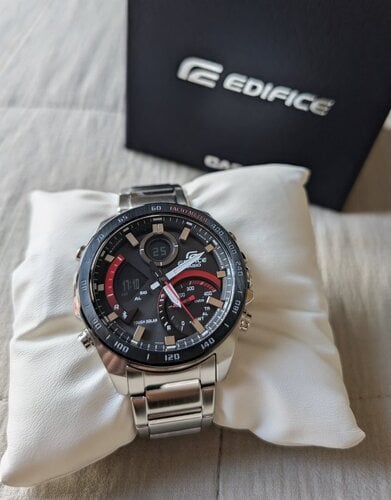Περισσότερες πληροφορίες για "Casio Edifice ECB-900DB-1AER"
