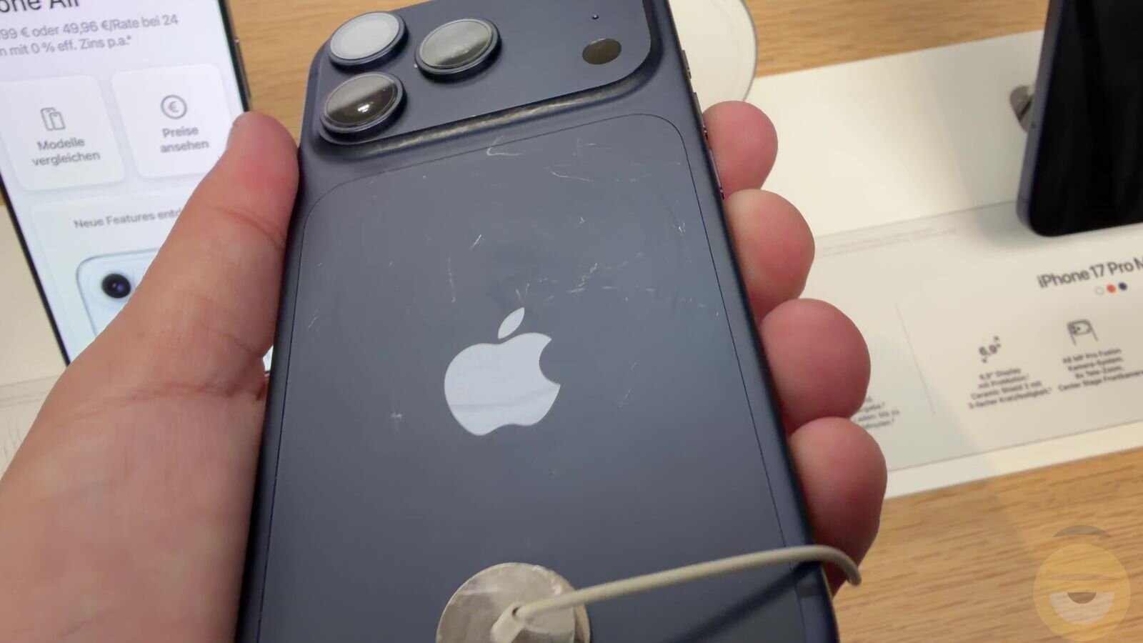 Η Apple διαψεύδει τις αναφορές για γρατσουνιές στο iPhone 17 Pro