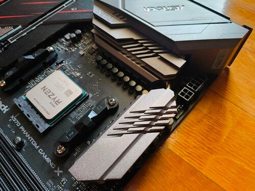 Περισσότερες πληροφορίες για "Asrock X570 Phantom Gaming X"