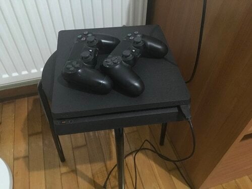 Περισσότερες πληροφορίες για "Sony PS4 Slim 500GB"