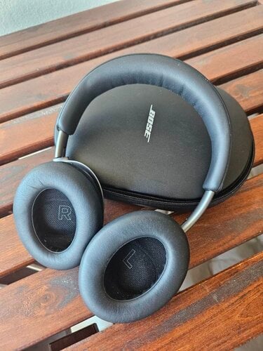 Περισσότερες πληροφορίες για "Bose QuietComfort Ultra (Μαύρο/Ενσύρματo & Ασύρματo)"