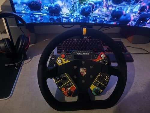 Περισσότερες πληροφορίες για "FANATEC DD2 SIM RACING SPARCO +HEUSINKVELD + ΤΙΜΟΝΙΑ"