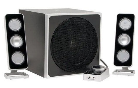 Περισσότερες πληροφορίες για "logitech z4"