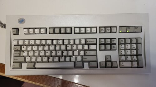 Περισσότερες πληροφορίες για "IBM Model M"